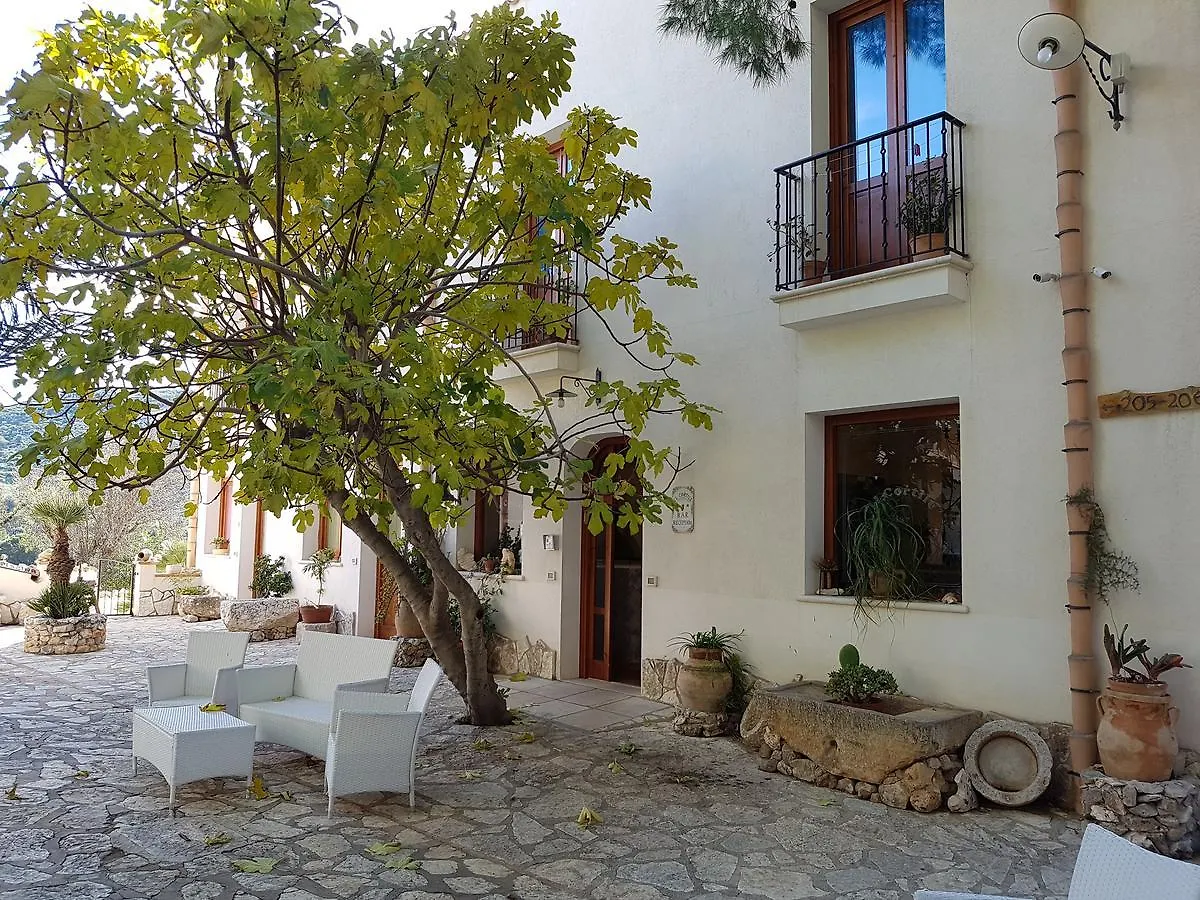 Holiday home Casa Vacanze Il Cortile Custonaci Italy