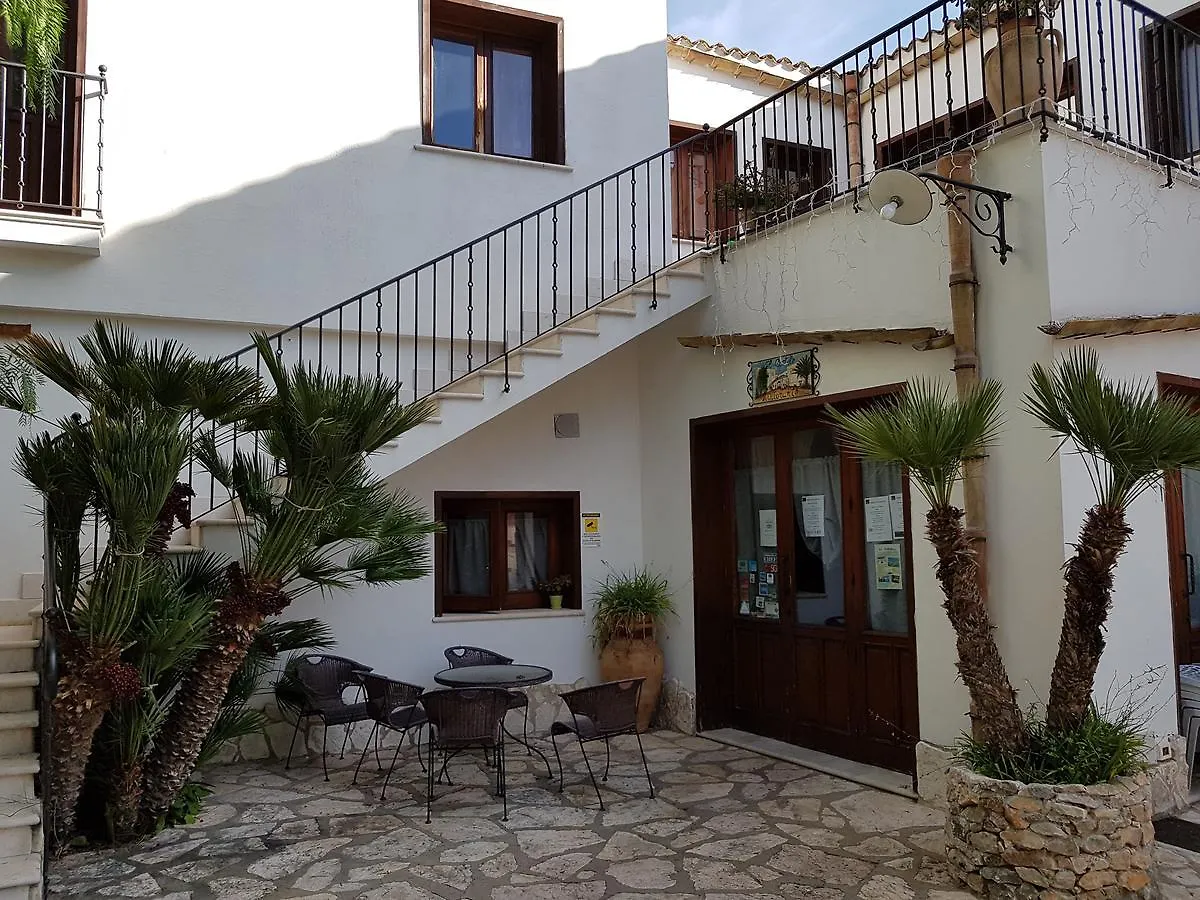 Casa Vacanze Il Cortile Custonaci Holiday home
